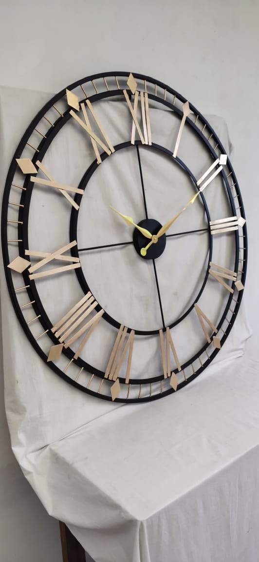 24 Inch Iron Metal Roman Numerical Skeletal Wall Clock Gold and Black - ArtyCraftz.com