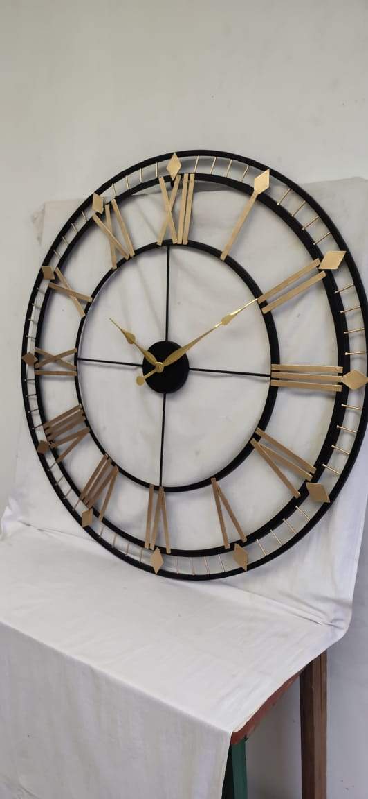 24 Inch Iron Metal Roman Numerical Skeletal Wall Clock Gold and Black - ArtyCraftz.com