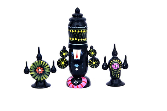 Handmade Etikoppaka Balaji Shanku Chakra Showpiece in White Plain Background