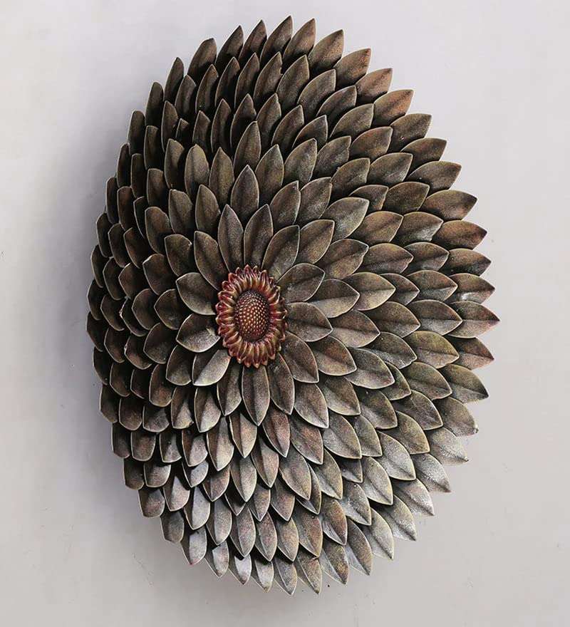 Handcrafted Metal Daisy Wall Art