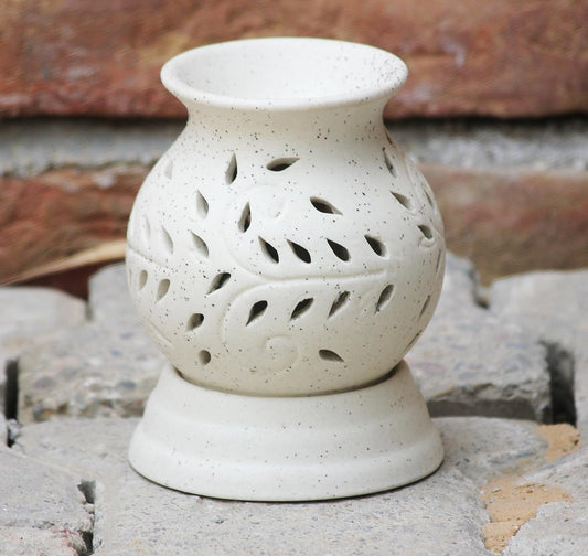Electric Ancient Matki Diffuser with Bulb – Ceramic Aroma Oil Burner (5 Inch)