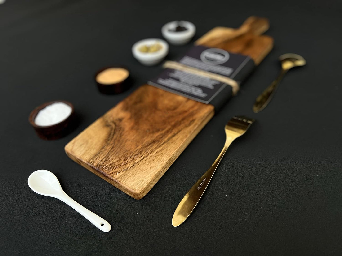 Acacia Wooden Cheese Board-ArtyCraftz.com