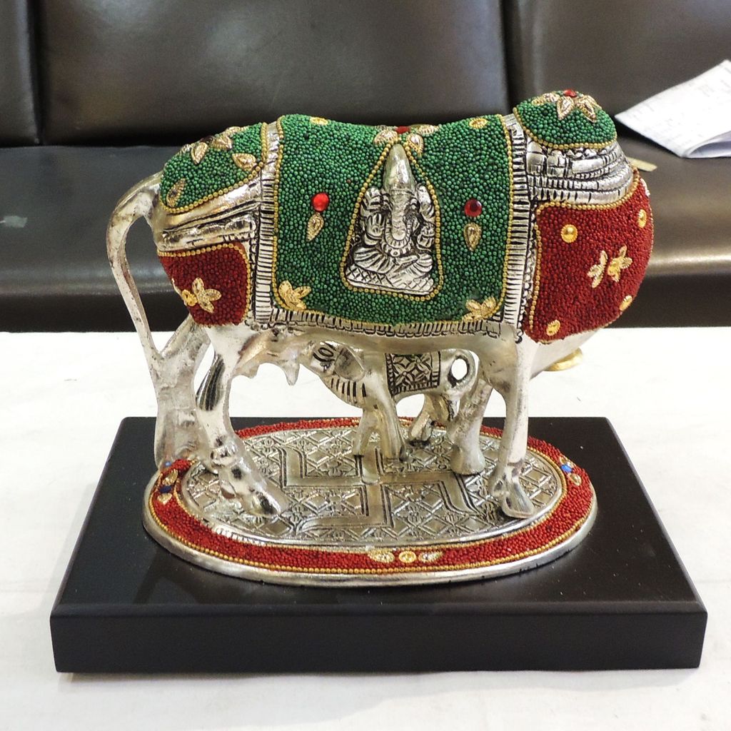 Aluminium Cow and Calf Statue with Silver-Tone Finish, Colorful Decorative Details and Black Base-artycraftz.com