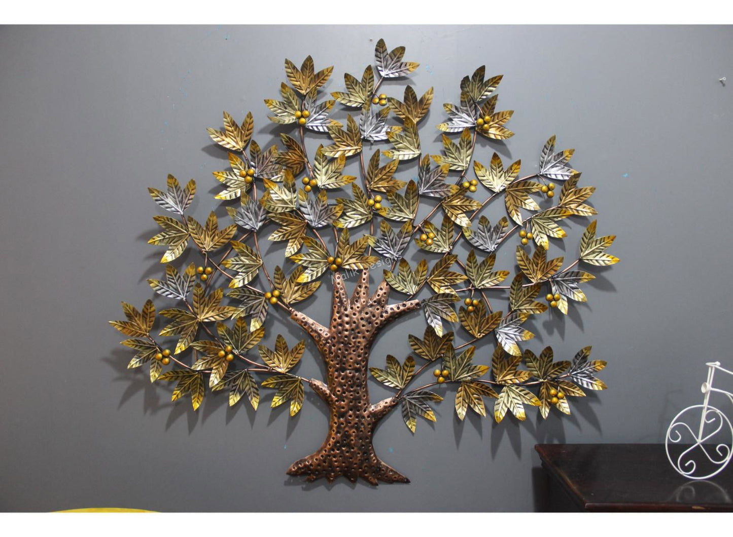 Antique Minimalist Piece Of Rustic Interior Design - ArtyCraftz.com