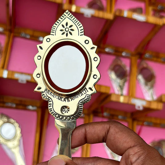Aranmula Vela Kannadi With Plain Handle-ArtyCraftz.com