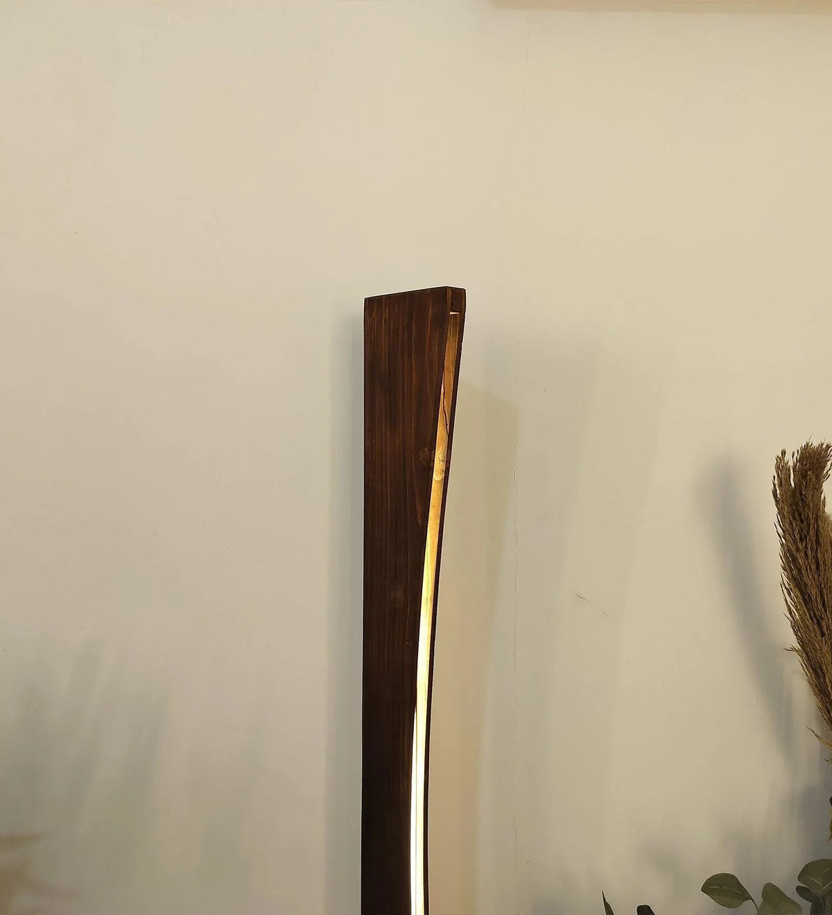 Arc LED Wooden Floor Lamp - ArtyCraftz.com