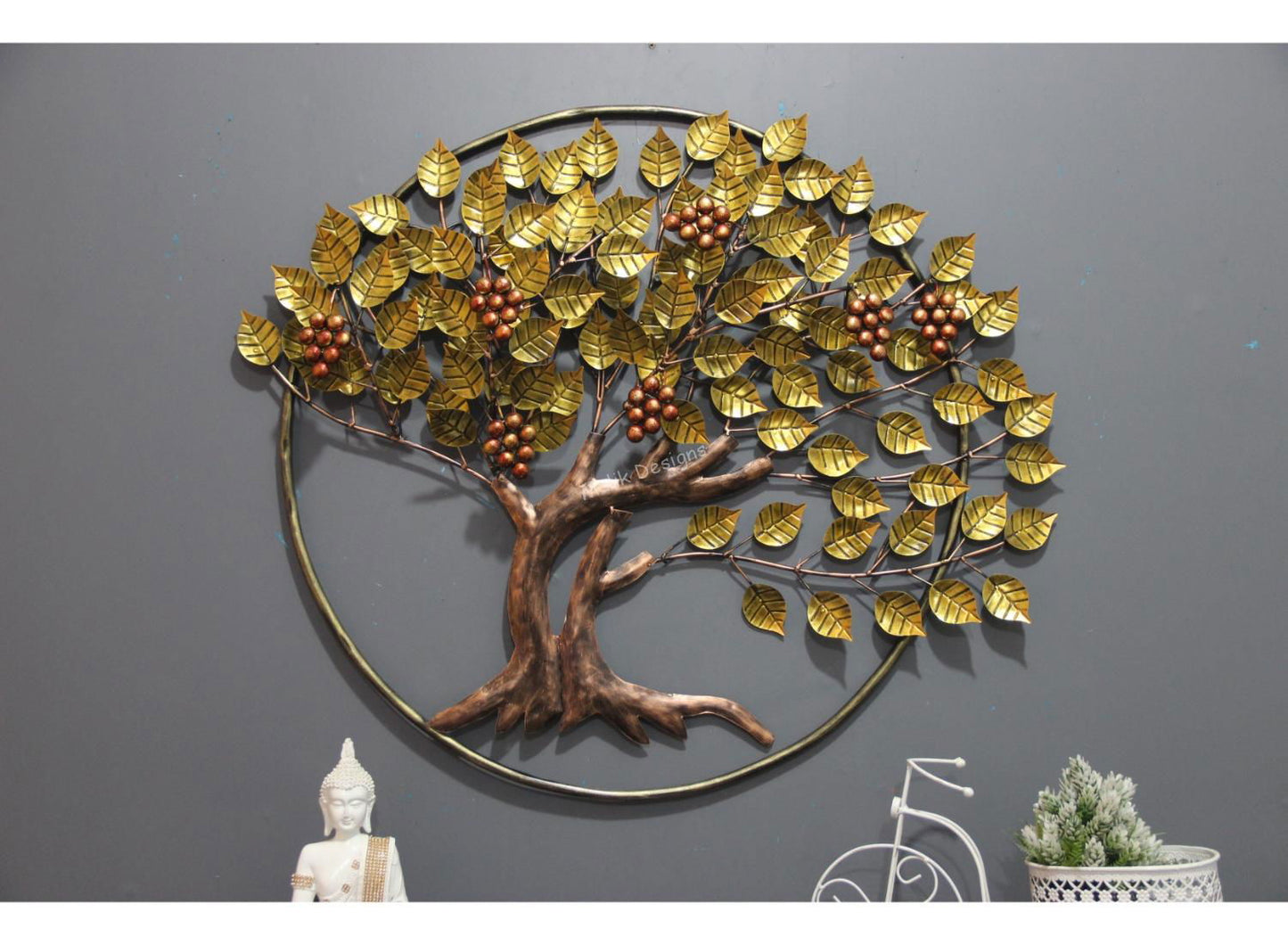 Attractive Design For Metal Ring Golden Grapes D?cor - ArtyCraftz.com