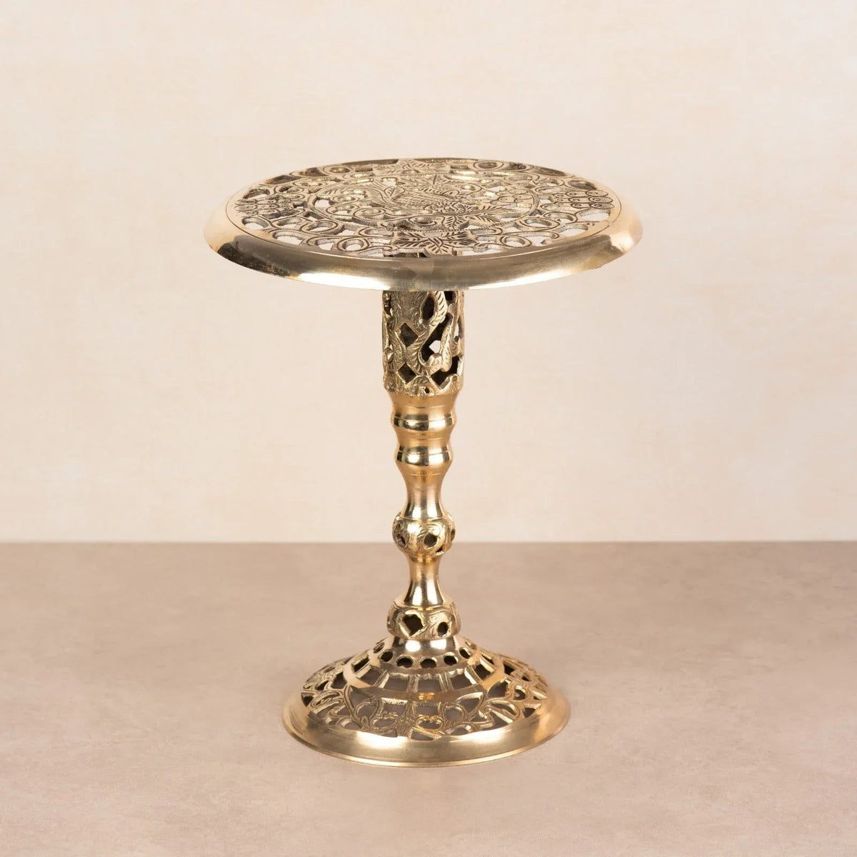 Bhunes Brass Table
