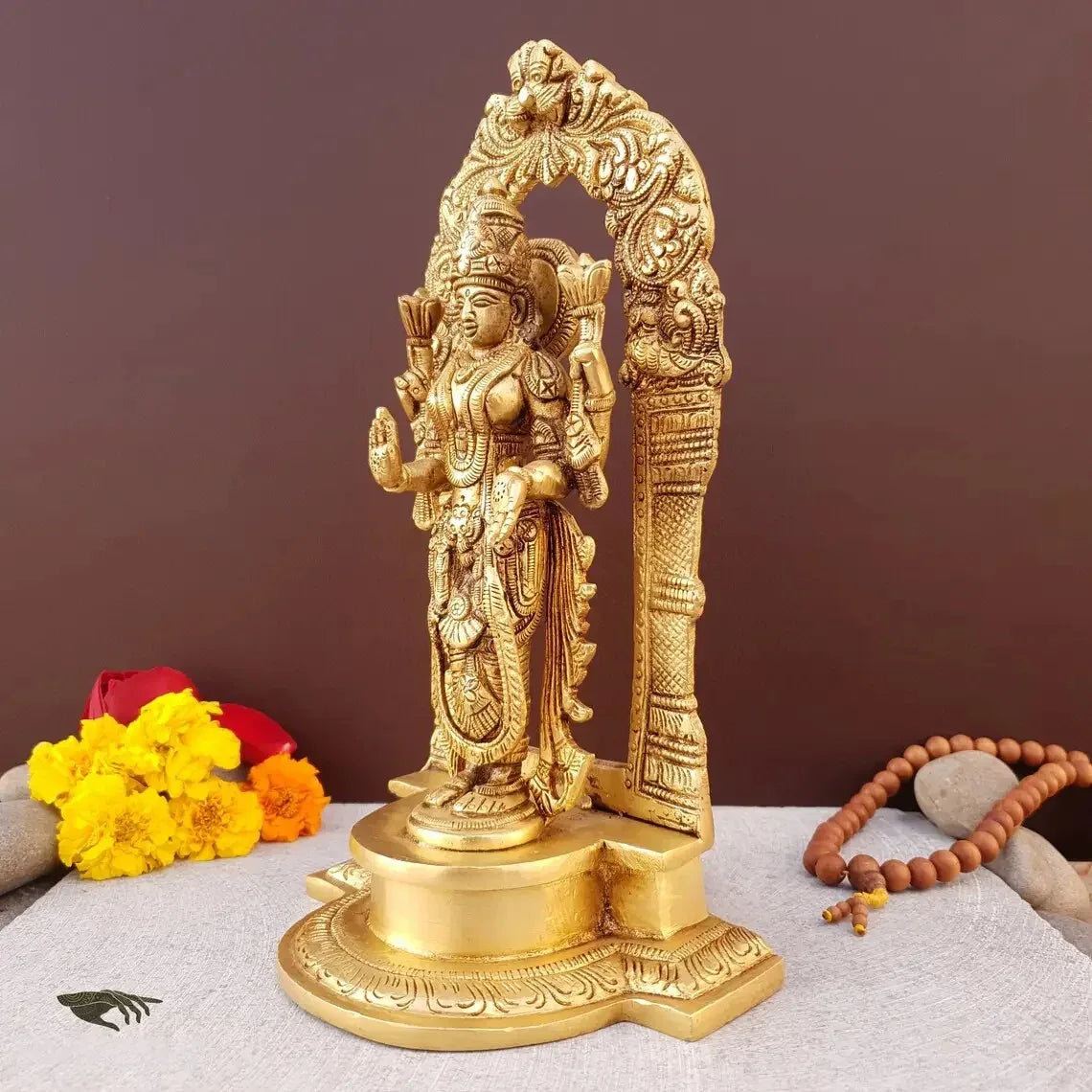 Brass Lakshmi Vishnu with Kirtimukha Statue-ArtyCraftz