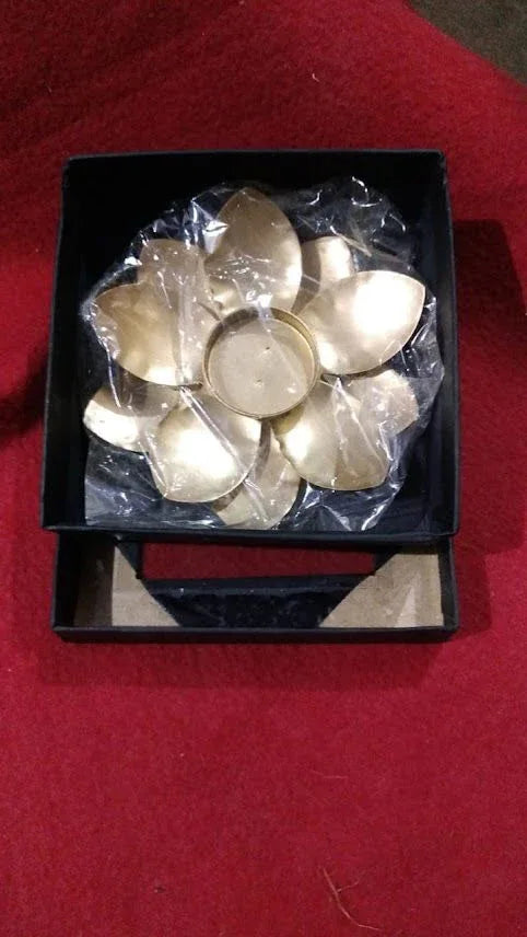 Brass Candle Flower Candle Holder Set of 20 Pieces - ArtyCraftz.com