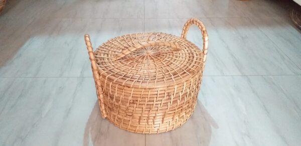 Cane Round Storage basket with lid