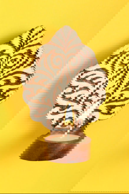 Engraved Artistic Table Cum Wall Wooden Tealight Holder - ArtyCraftz.com