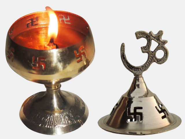 Gold Brass Om Diwali Diya's Lamp for Pooja and Gifting - ArtyCraftz.com