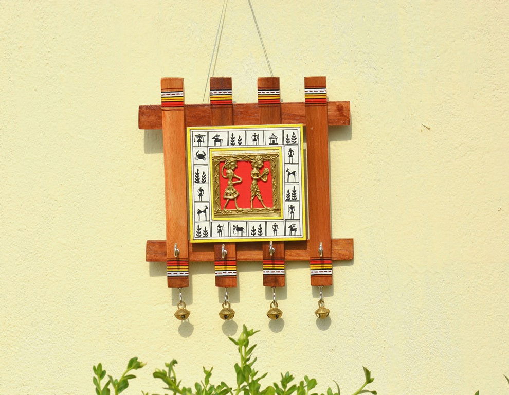 Handcrafted Dhokra Art Painted Wooden Key Chain Hanger - ArtyCraftz.com