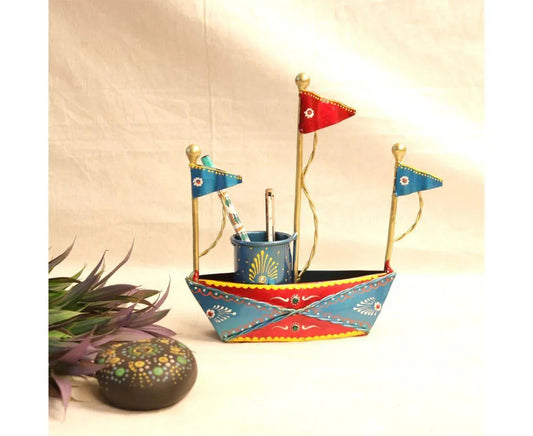 Handcrafted Iron Ship Pattern Pen Stand-ArtyCraftz.com