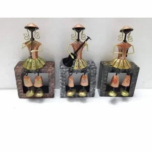 Handcrafted Metal Mucisian Dolls for Showpiece - ArtyCraftz.com