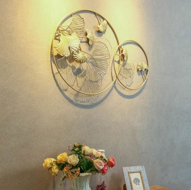 Handcrafted Metal Round Wall Decor - ArtyCraftz.com