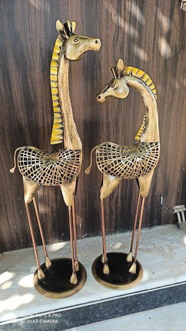 Iron Giraffe Showpiece - ArtyCraftz.com
