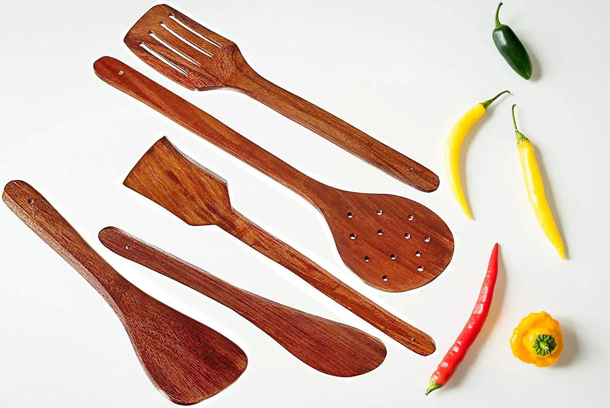 Handicrafts Wood Spoon Set of 5 | 1 Frying, 1 Serving, 1 Chapati Spoon, 1 Desert, 1 Rice | Sheesham Wood | Size- Large - ArtyCraftz.com