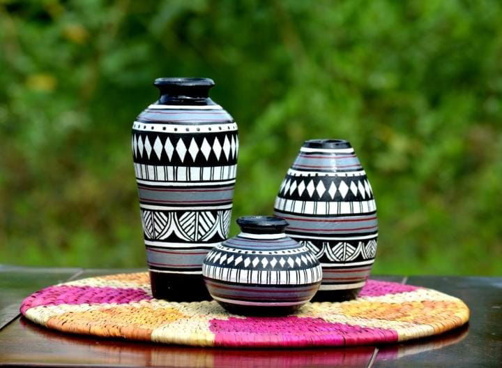 Handmade Black and Grey Painted Abstract Design Terracota Flower Vase - ArtyCraftz.com