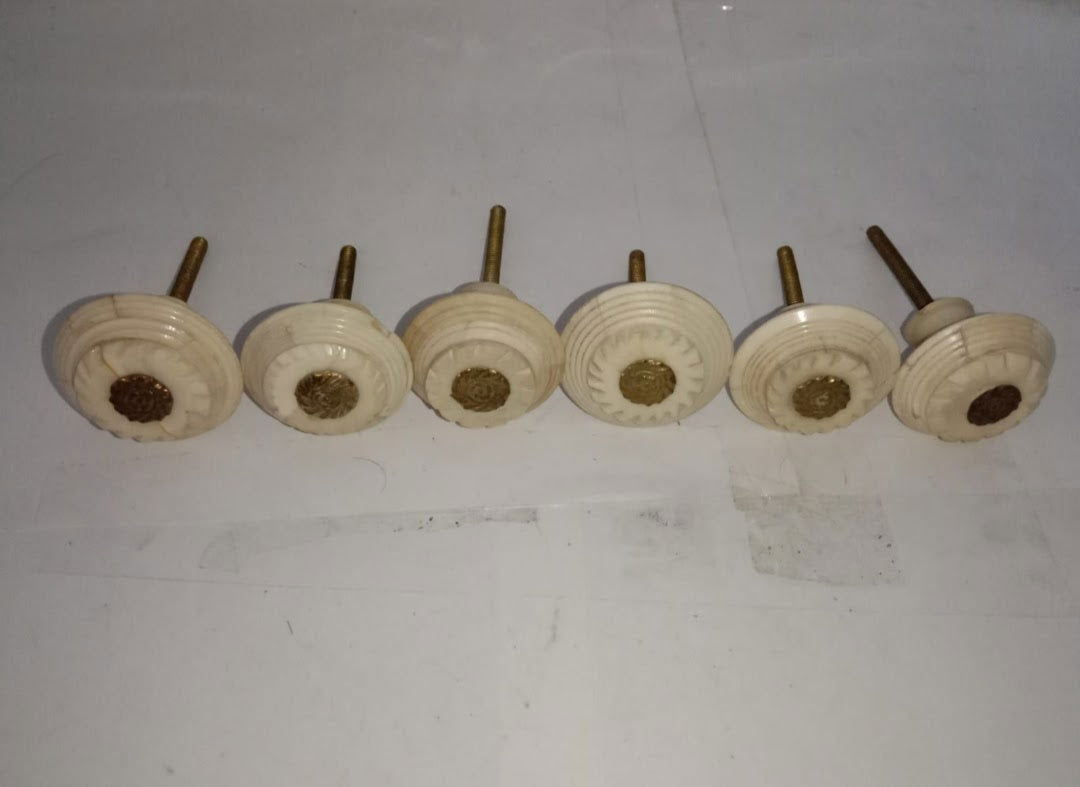 Handmade Ceramic Knobs for Kitchen Cabinets and Drawer - ArtyCraftz.com