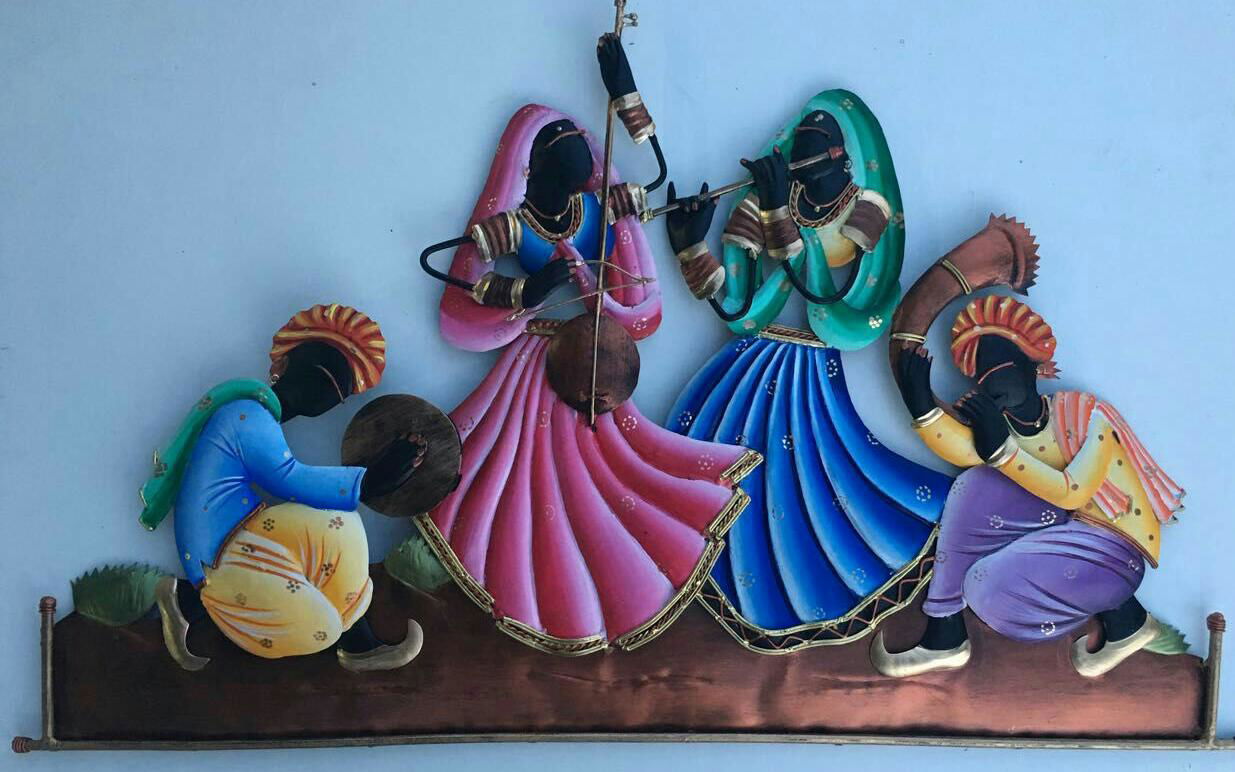 Handmade Metal Rajasthani Dancing Couple Wall Hanging for Home Decor and Gifting 30*16 Inches - ArtyCraftz.com