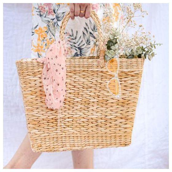 Handwoven Natural Grass Handbag - ArtyCraftz.com