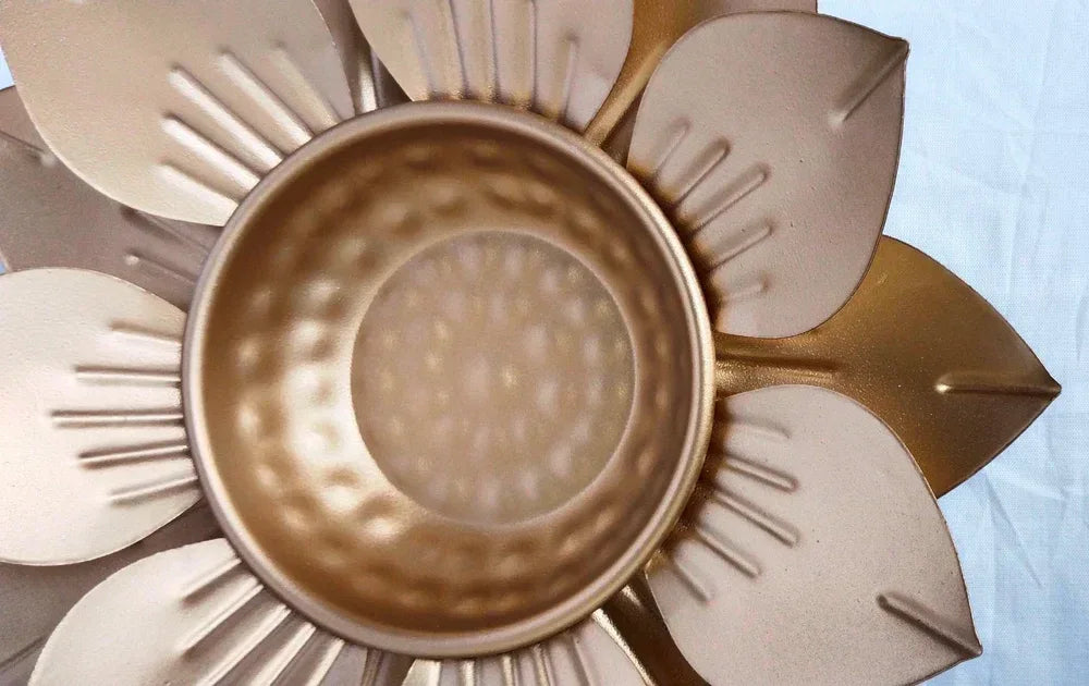 Lotus Petal Urli Bowl