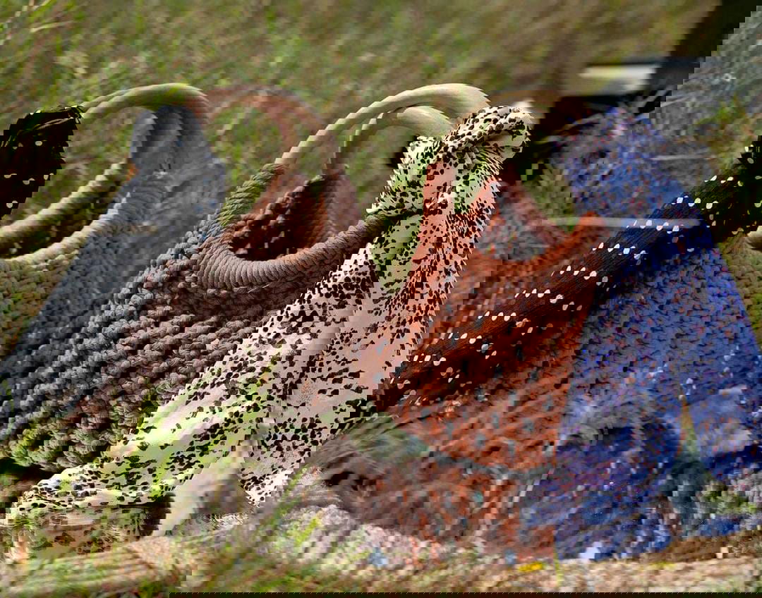 Macrame Handbag for Casual Use and Party Use Scraf might be different - ArtyCraftz.com