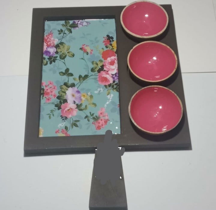 Handmade Multi Small Floral Wooden Dosa Wooden Pizza Platter / Pan with 3 Cups - ArtyCraftz.com