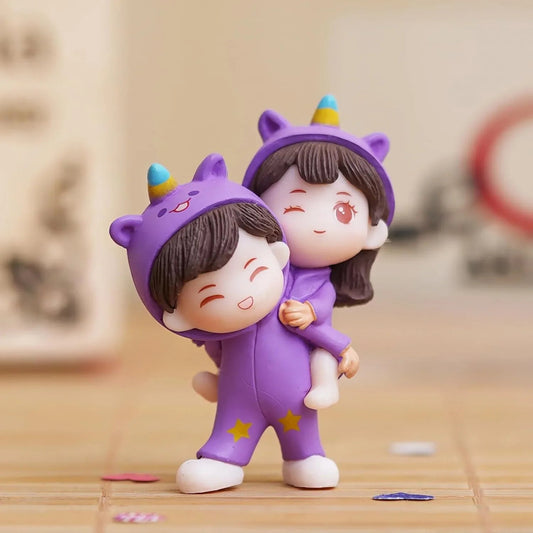 Purple Miniature Cute Couple Statue Girl on Boy's Shoulder Showpiece-ArtyCraftz.com