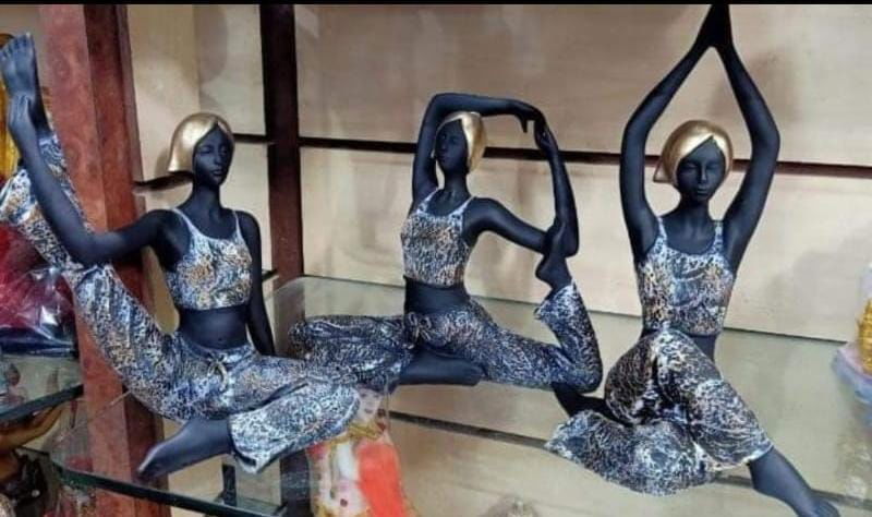 Resin Yoga Lady Set of 3-Black - ArtyCraftz.com
