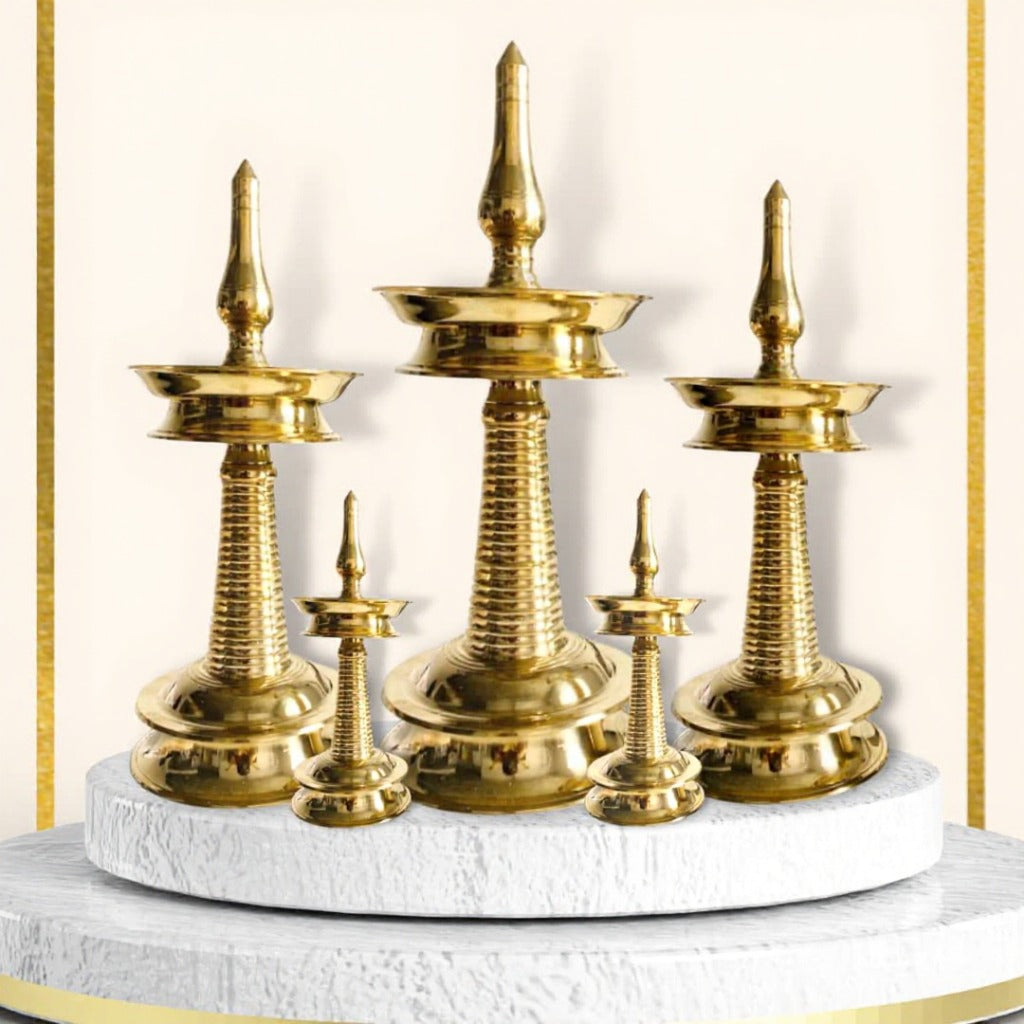Brass Kerala Traditional Big Nilavilakku Oil Lamp