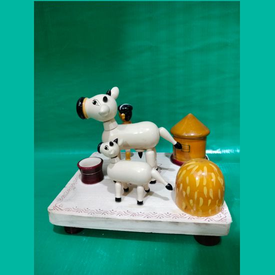 Etikoppaka Cow with Calf Showpiece
