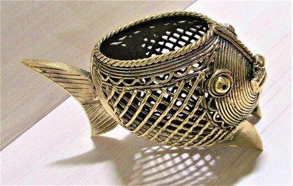 Dhokra Art Brass Fish Shaped Pen Holder - ArtyCraftz