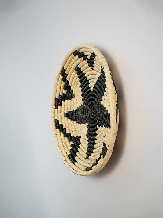 Handcrafted Black Floral with White Sabai Grass Wall Plate - ArtyCraftz