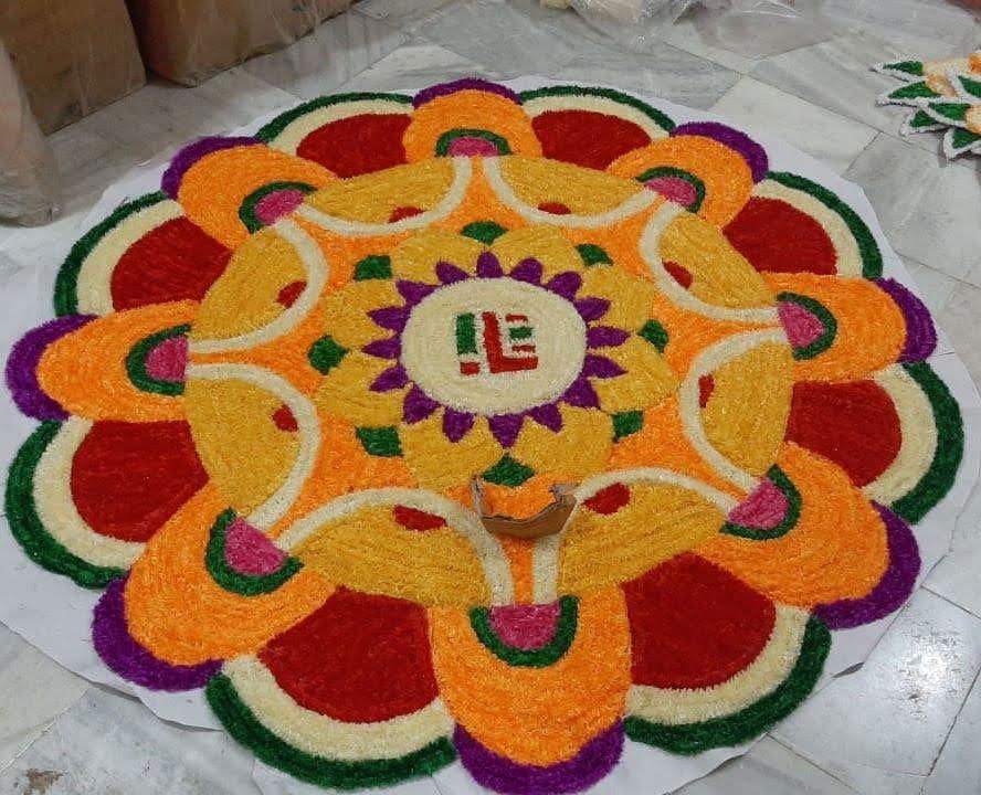 Handwoven Flower Rangoli Door Mat - ArtyCraftz