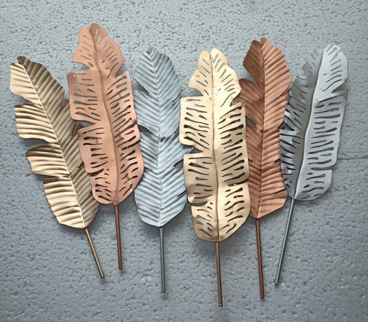 Tropical Leaf Metal Wall Art – Modern Nature Wall Decor for Living Room (30.5 x 28.5 Inches)