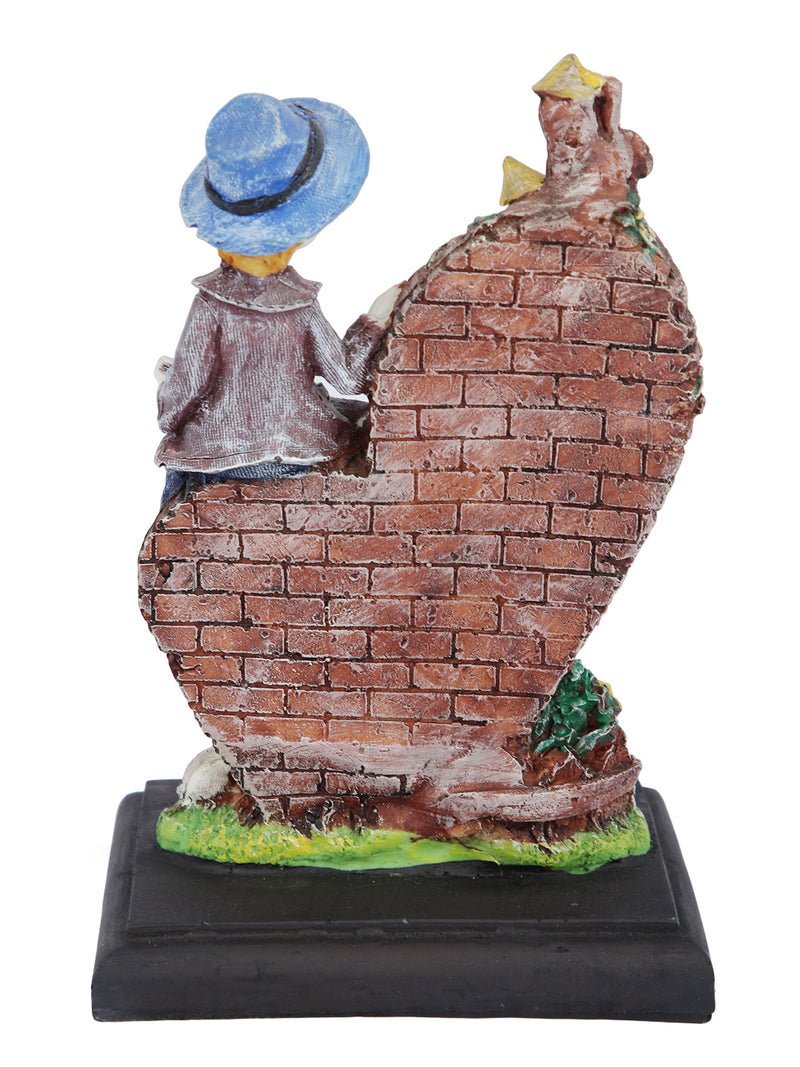 Resin Couple on Wall Showpiece - ArtyCraftz