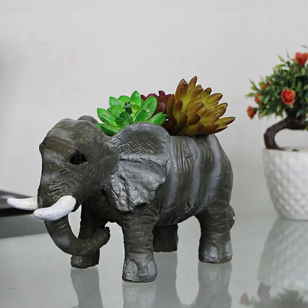 Resin Elephant, Giraffe and Zebra Shape Planter - ArtyCraftz