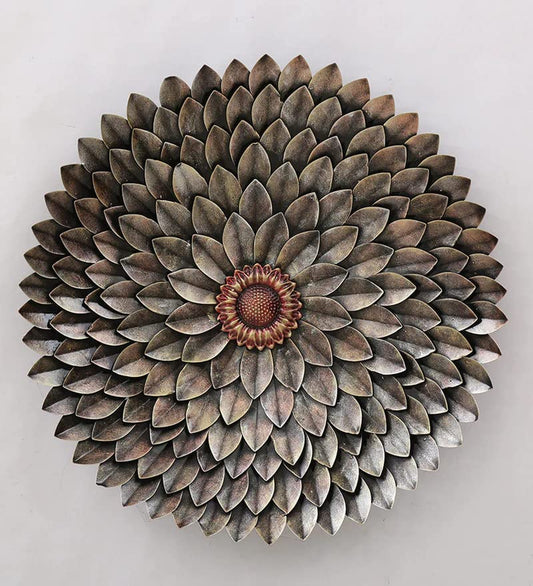 Handcrafted Metal Daisy Wall Art