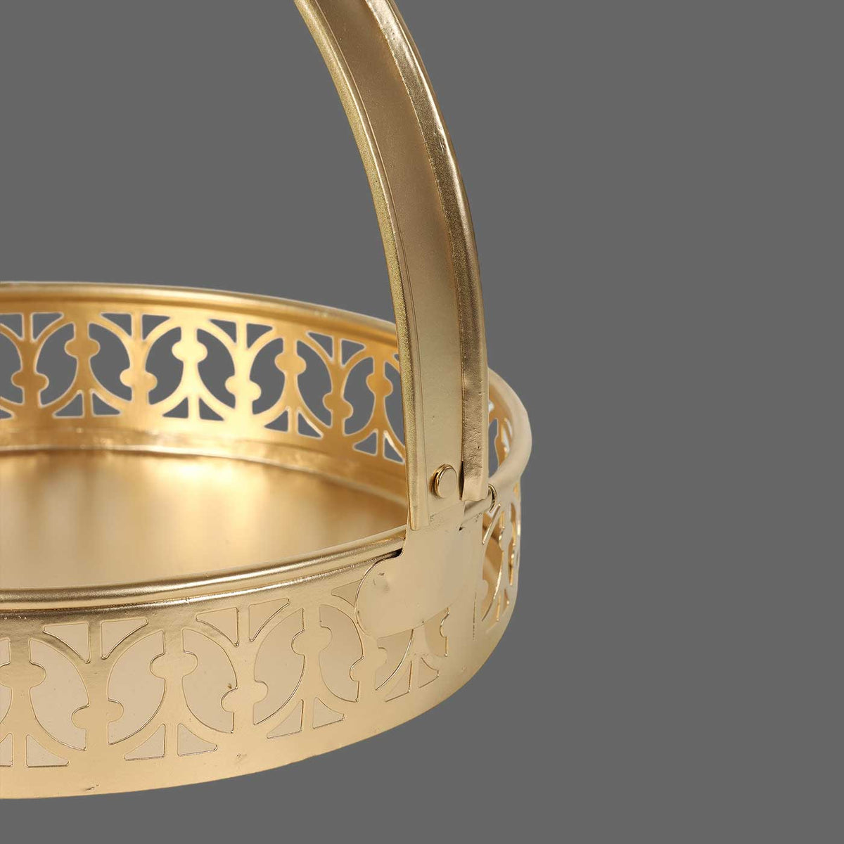 Handmade Metal Round Gift Basket