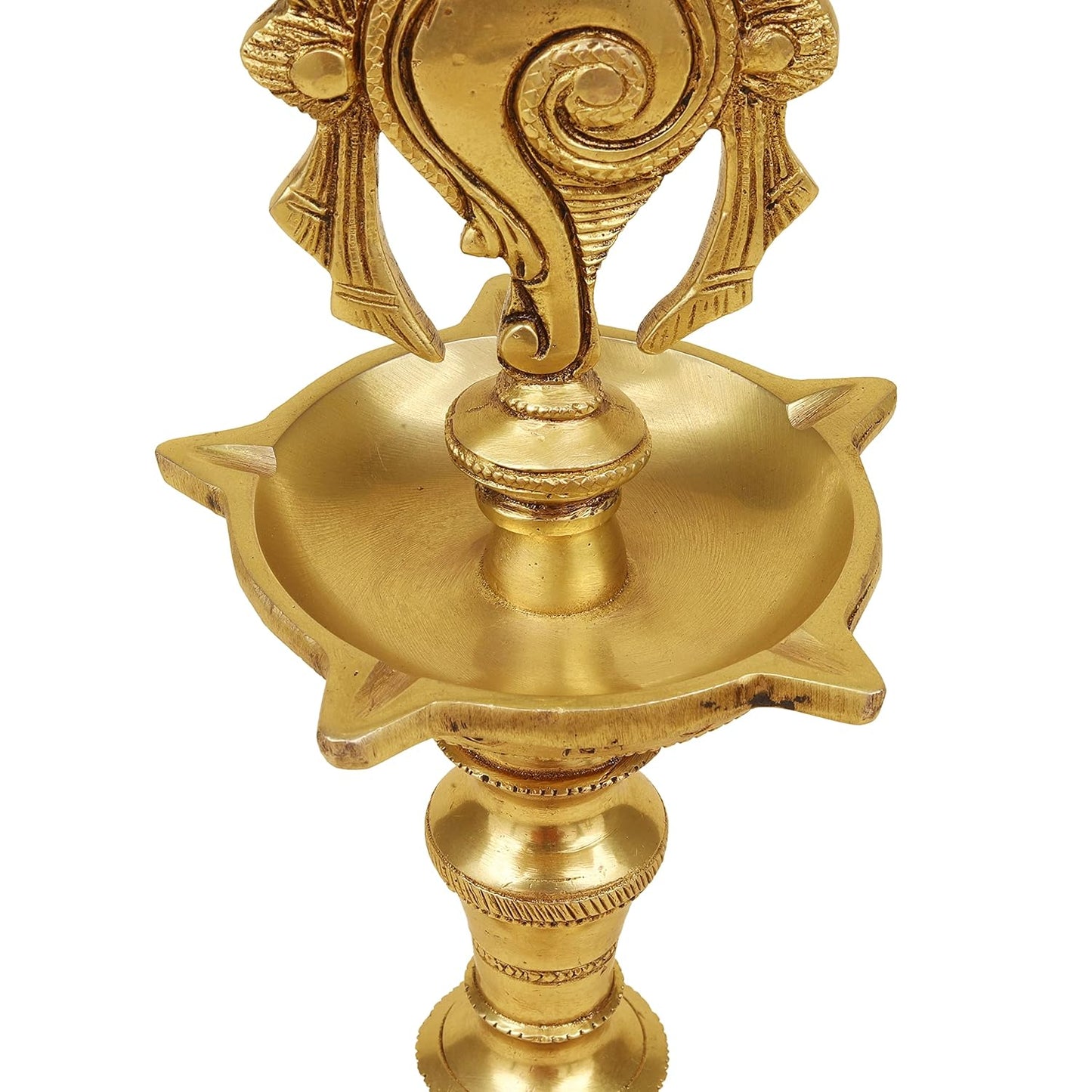 Brass Shankh Chakra Namah Diya – Traditional Temple Style Brass Lamp