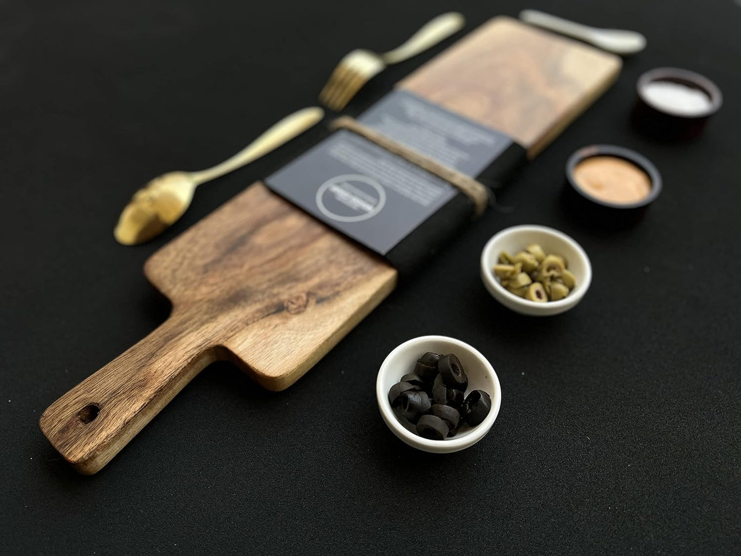 Acacia Wooden Cheese Board-ArtyCraftz.com