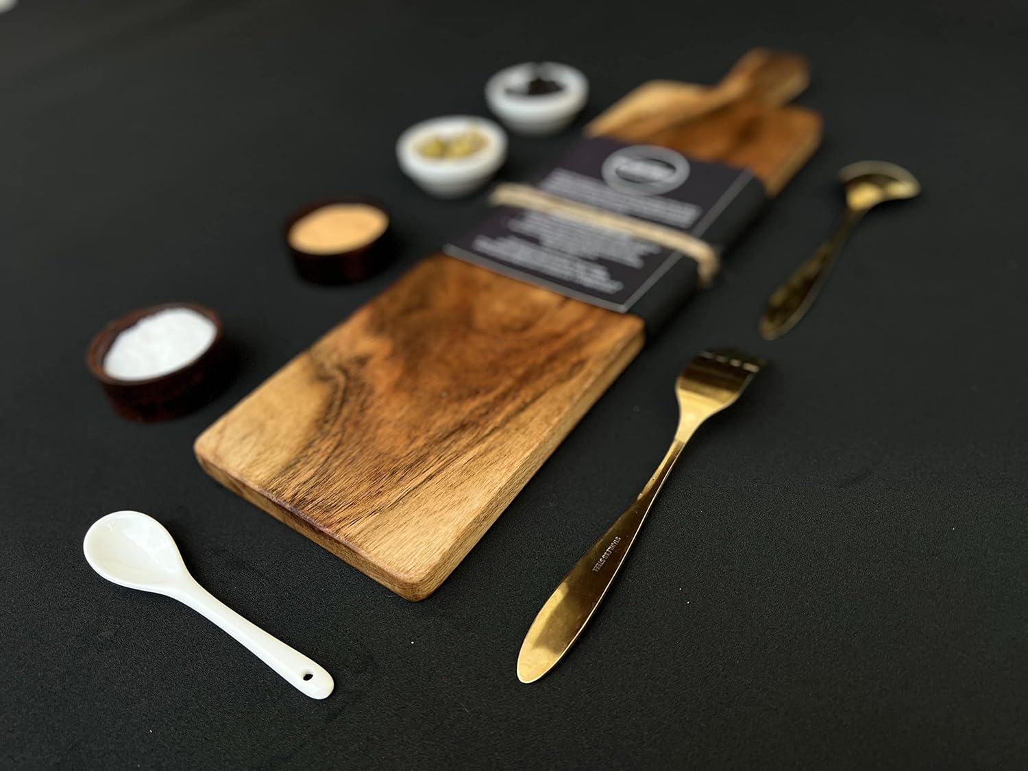 Acacia Wooden Cheese Board-ArtyCraftz.com