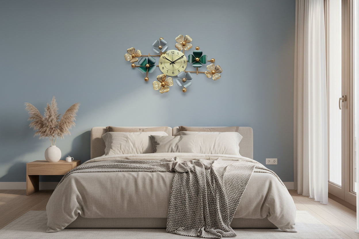Metal Beautiful Clover Flower Wall Clock - ArtyCraftz.com