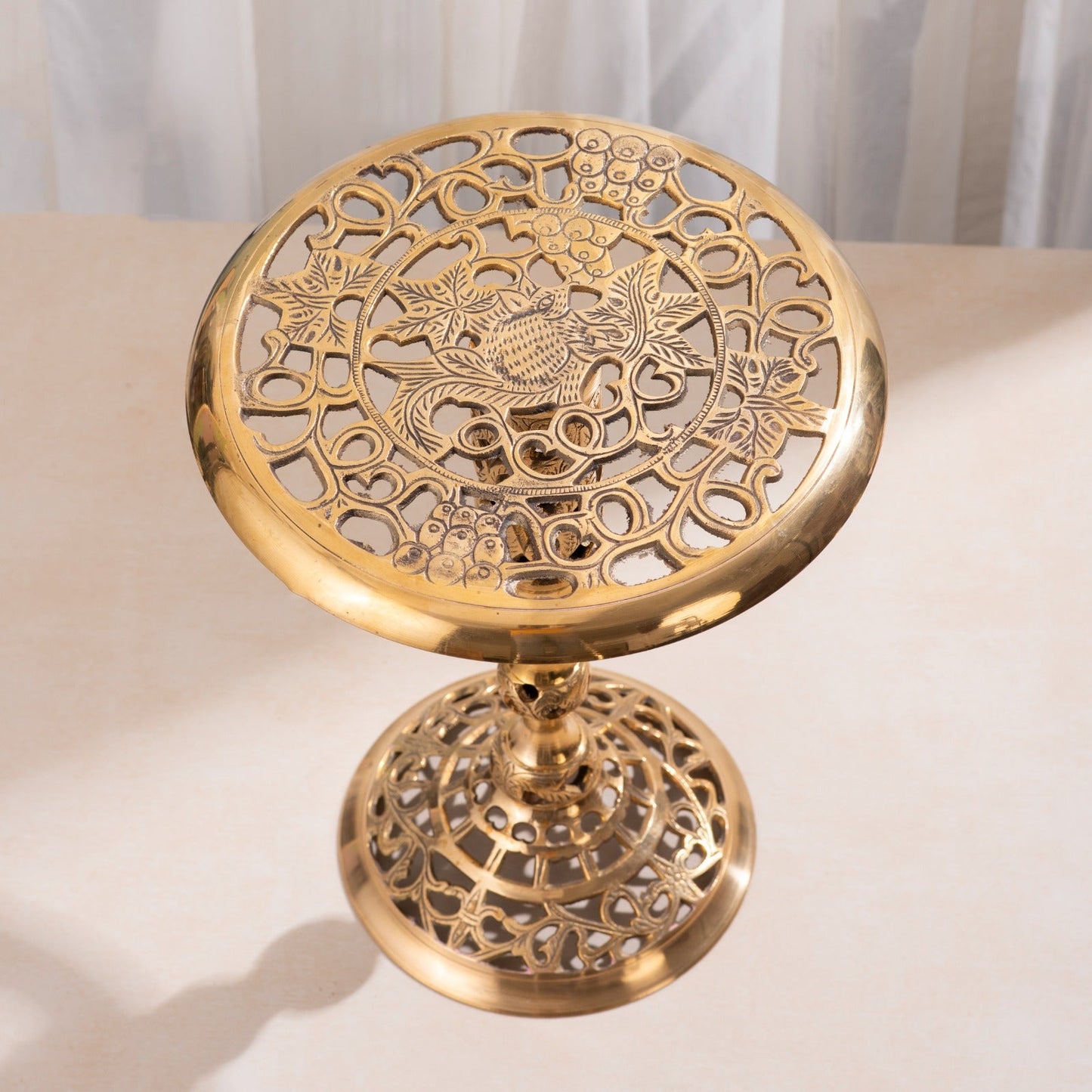 Bhunes Brass Table