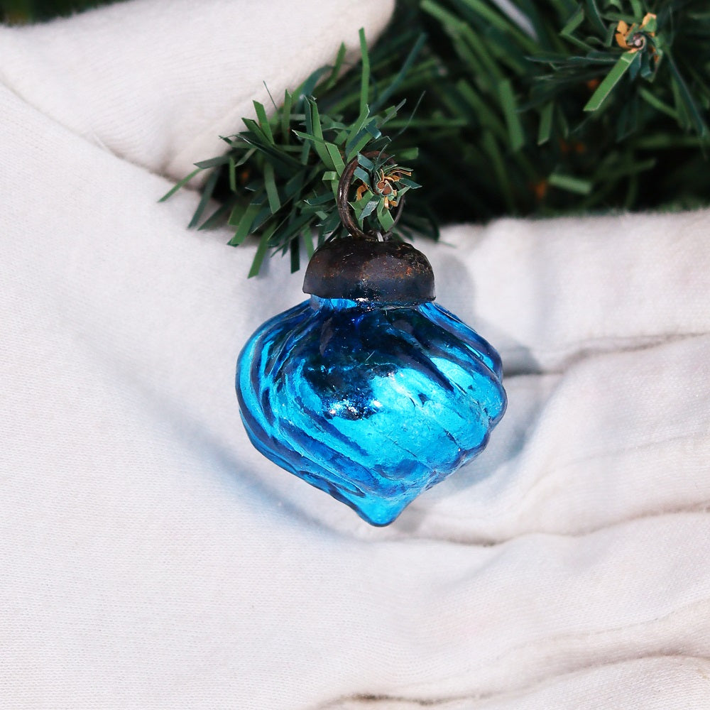 Glass Spiral Heart Christmas Ornaments-ArtyCraftz.com