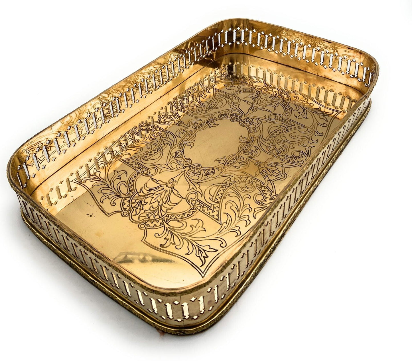 Brass Hand Made Serving Tray - ArtyCraftz.com