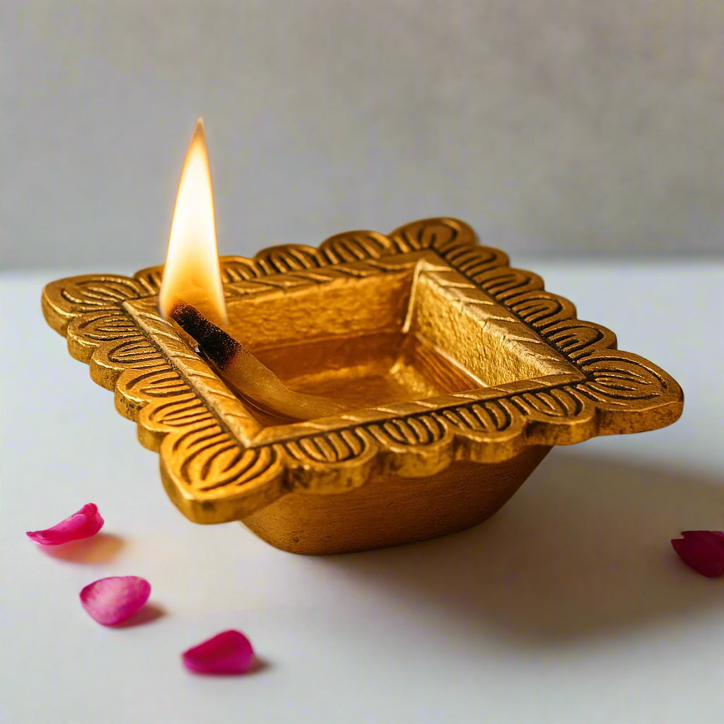 Brass Square Oil Lamp with Intricate Engravings-ArtyCraftz.com